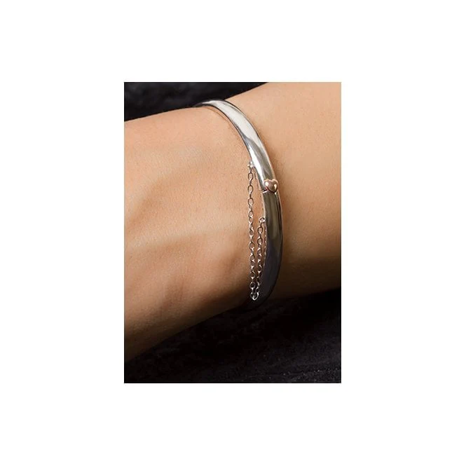 Cariad Silver Bangle with Safety Chain - Image 2