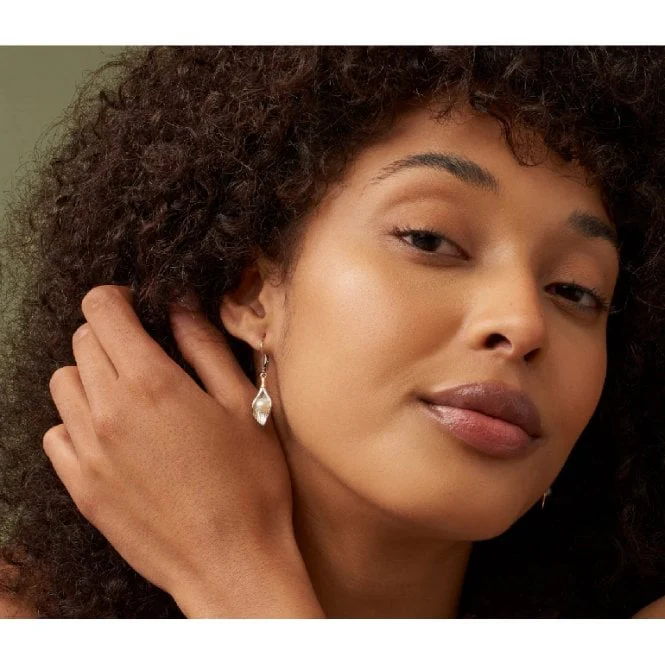 Nature's Wonder Silver Oyster Shell Drop Earrings with Pearls - Image 2