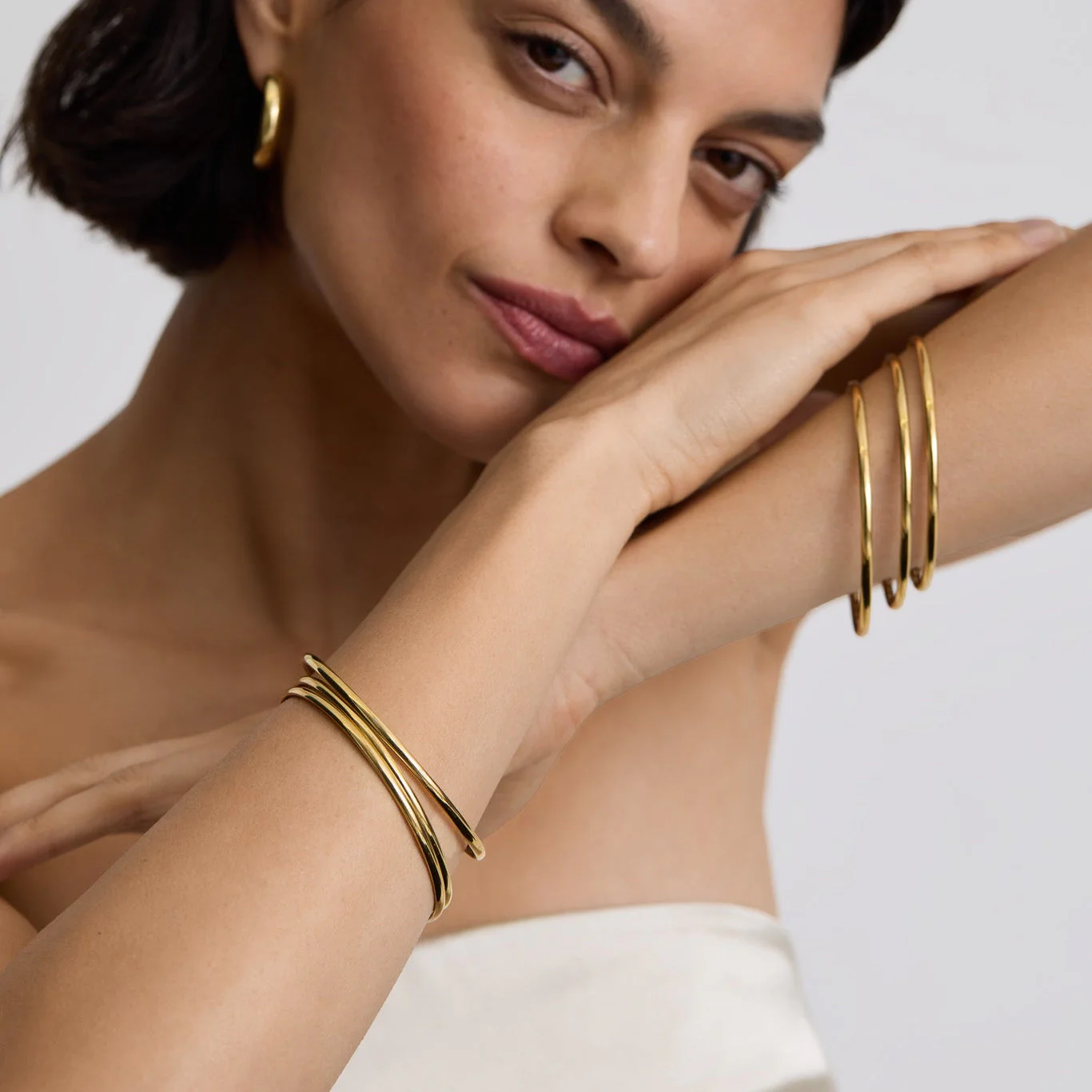 Gold Classic Bangle - Image 2