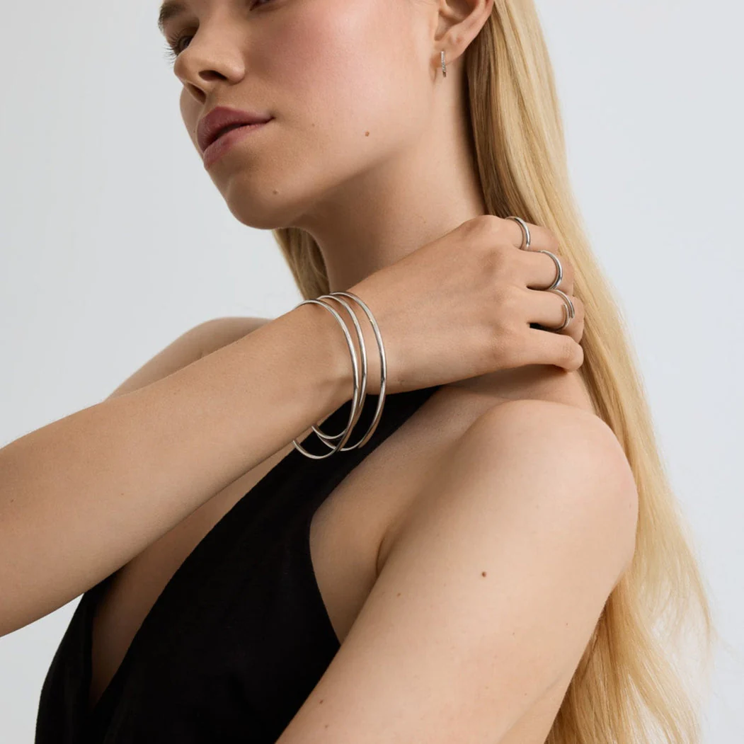 Gold Classic Bangle - Image 3