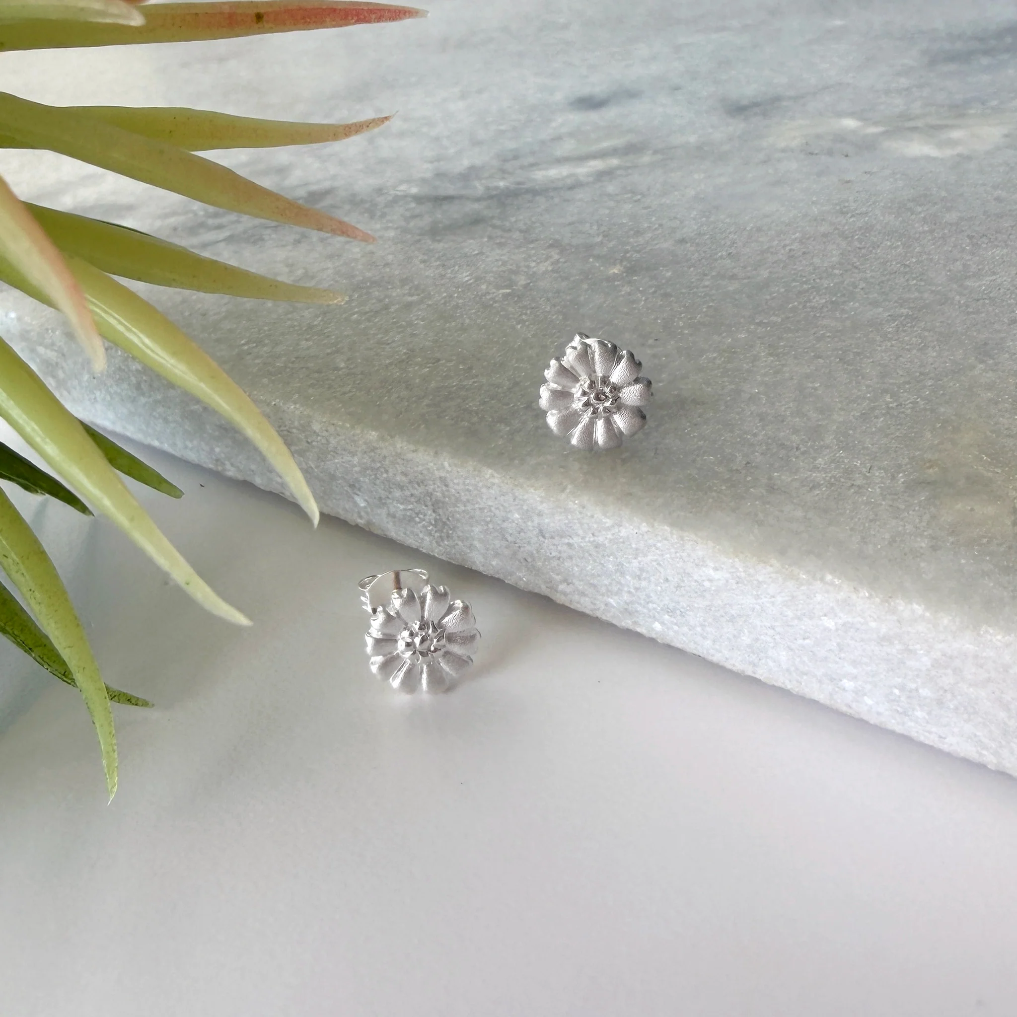 Silver Daisy Stud Earrings - Image 2