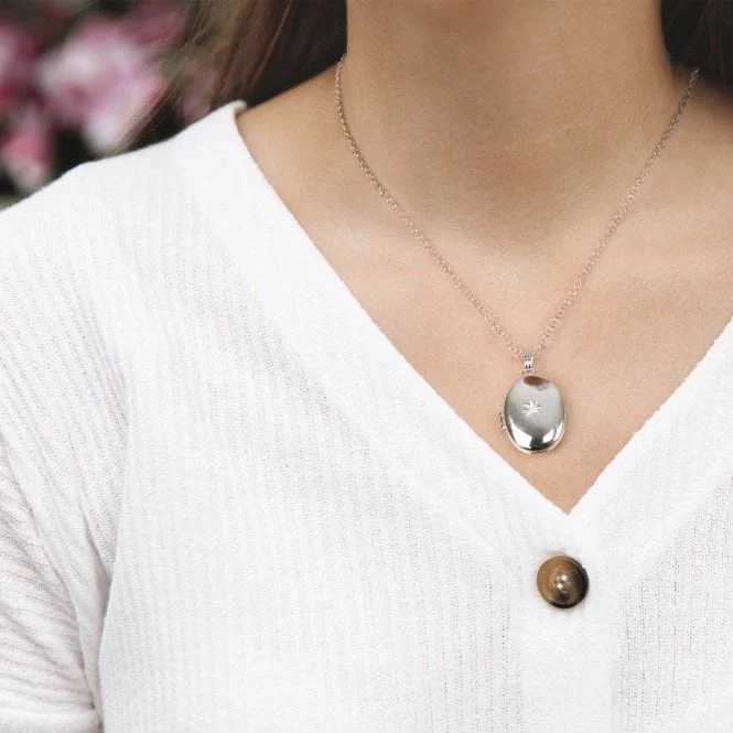 Silver Romantic Oval Locket - Image 4