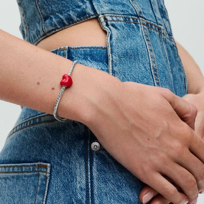Colour-Changing Hidden Message Heart Charms - Image 4