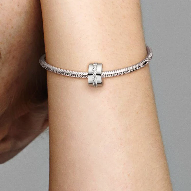 Sparkling Row Clip Charms - Image 4