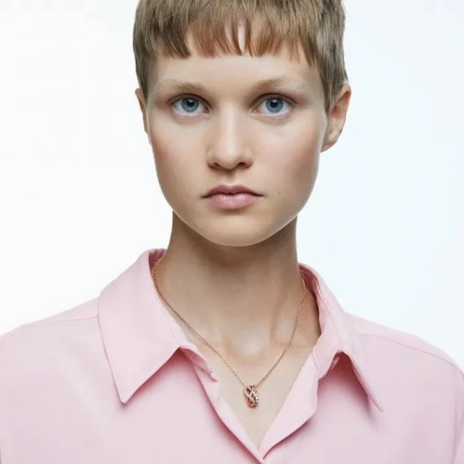 Hyperbola Pendant Necklace with White Crystal in Rose Gold - Image 4