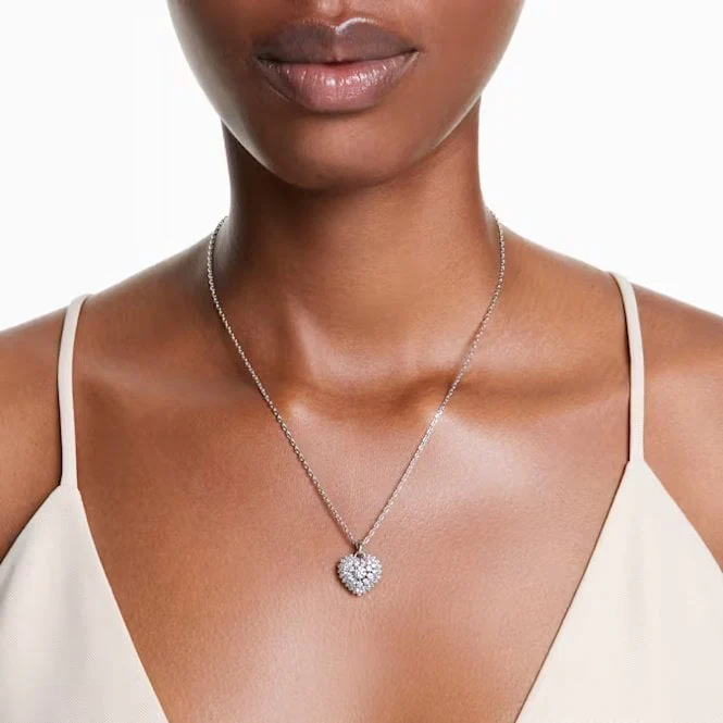 Idyllia Heart Pendant Necklace with White Crystal in Rhodium Silver - Image 4