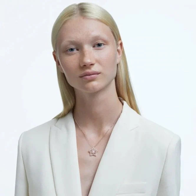 Stella Star Pendant Necklace with White Crystal in Rose Gold - Image 2
