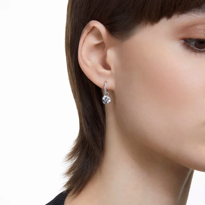 Stilla Drop Earrings with Round-Cut White Crystal in Rhodium Silver - Image 2